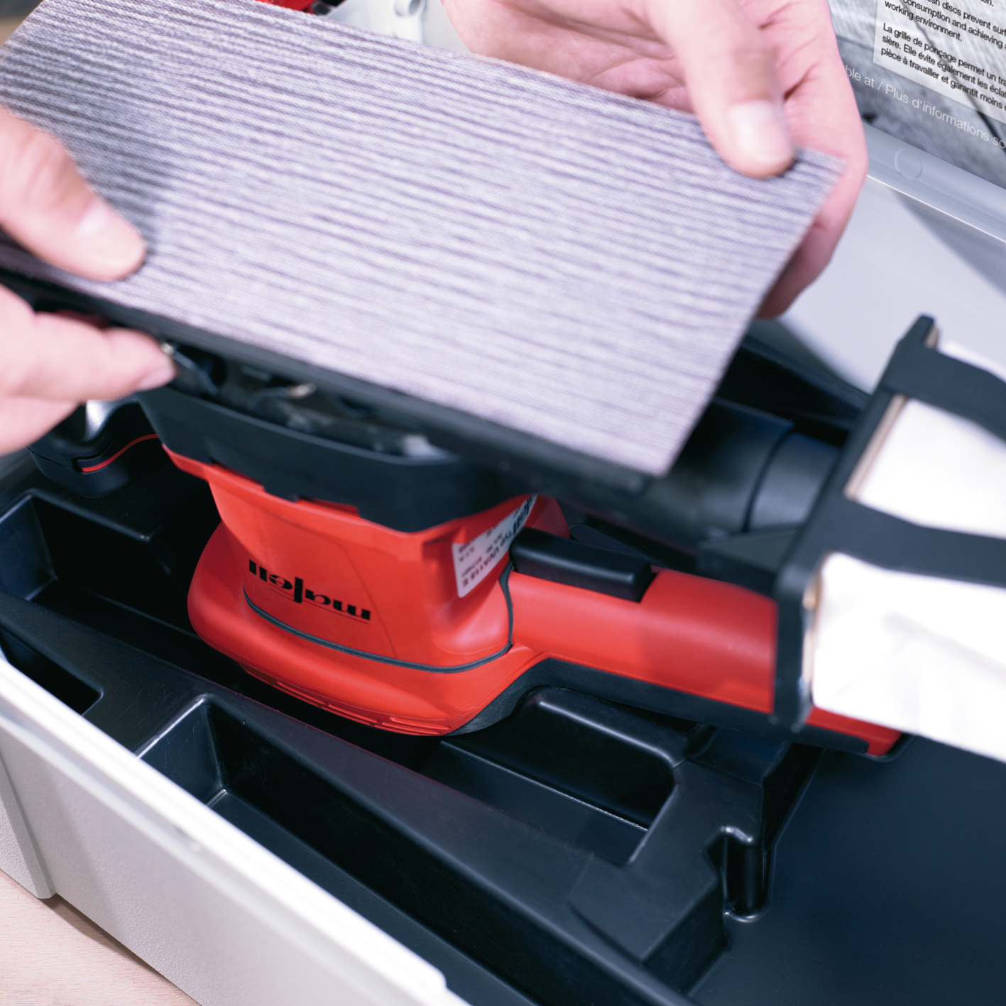 Orbital Sander UVA 115 E in T-MAX case - GB 230 V