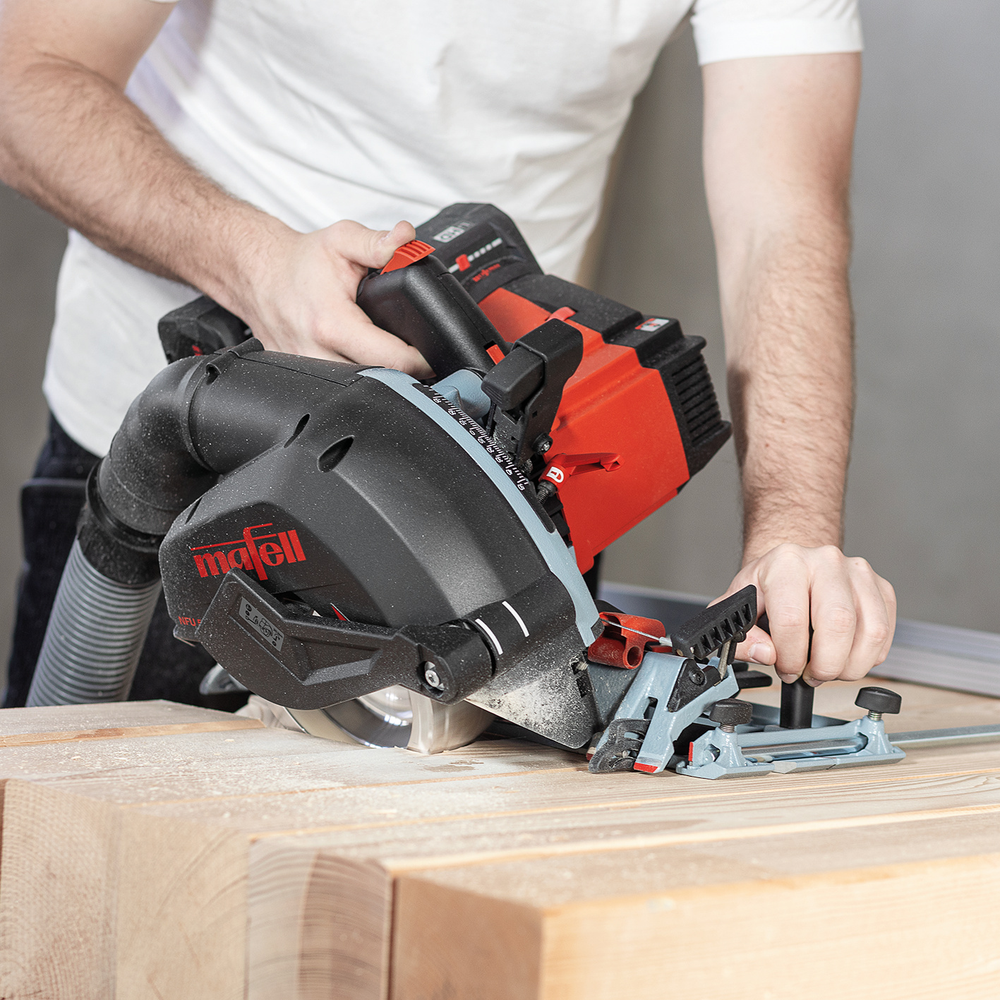 Fresatrice per scanalature a batteria NFU 50-18 PURE